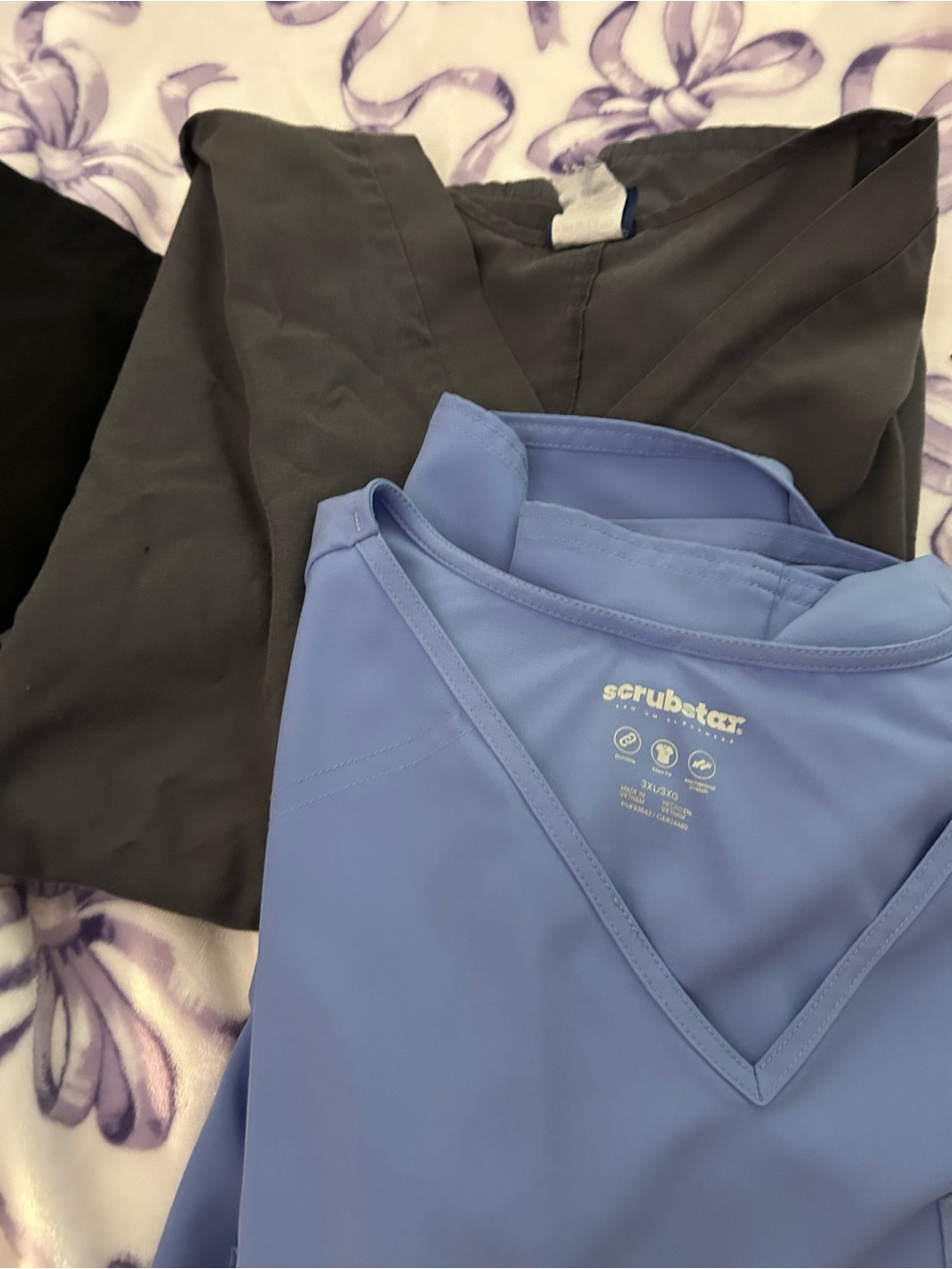 Scrubstar V-Neck Medical Scrub Top in Lavender